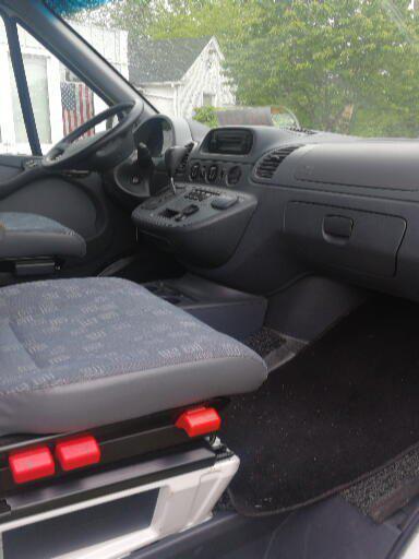 Mercedes-Benz Sprinter • 2004 • 178,000 km 3