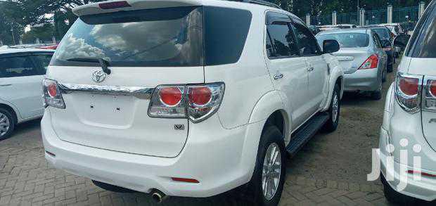 Toyota Fortuner • 2016 • 40,235 km 4