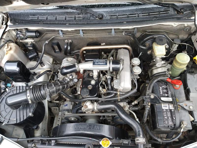 Chevrolet Luv • 2010 • 92,859 km 7