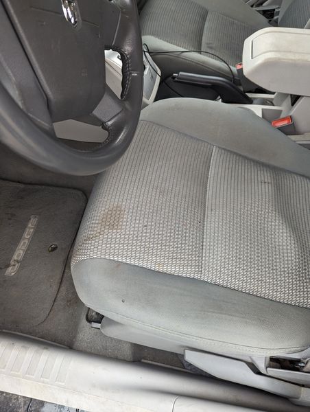 Dodge Caliber • 2007 • 200,212 km 10