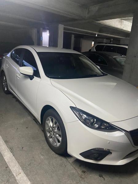 Mazda 3 • 2017 • 56,000 km 2