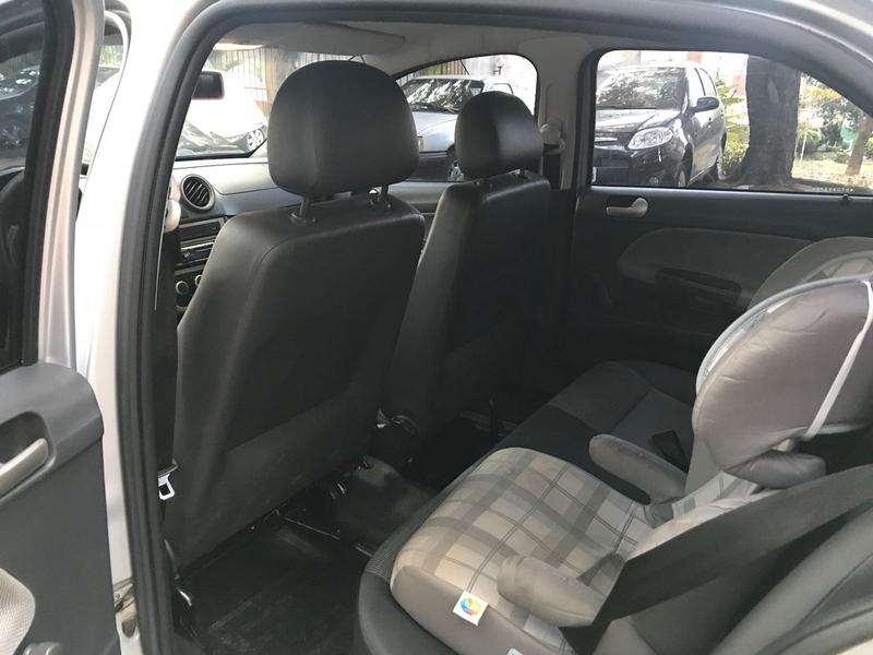 Volkswagen Vento • 2013 • 62 km 1