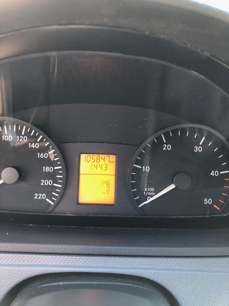 Mercedes-Benz 115 • 2008 • 105,000 km 5