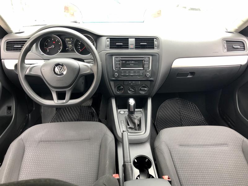 Volkswagen Jetta • 2015 • 92,000 km 7
