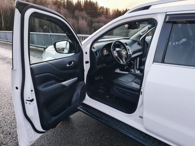 Nissan Navara • 2019 • 54,000 km 1