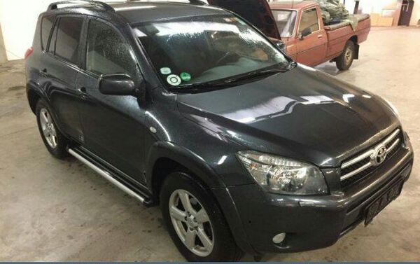 Toyota RAV4 • 2019 • 120,000 km 2