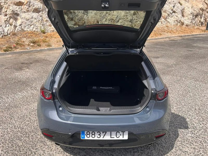 Mazda 3 • 2019 • 37,300 km 3
