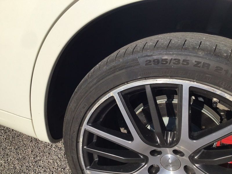 Maserati Levante • 2017 • 113,412 km 10