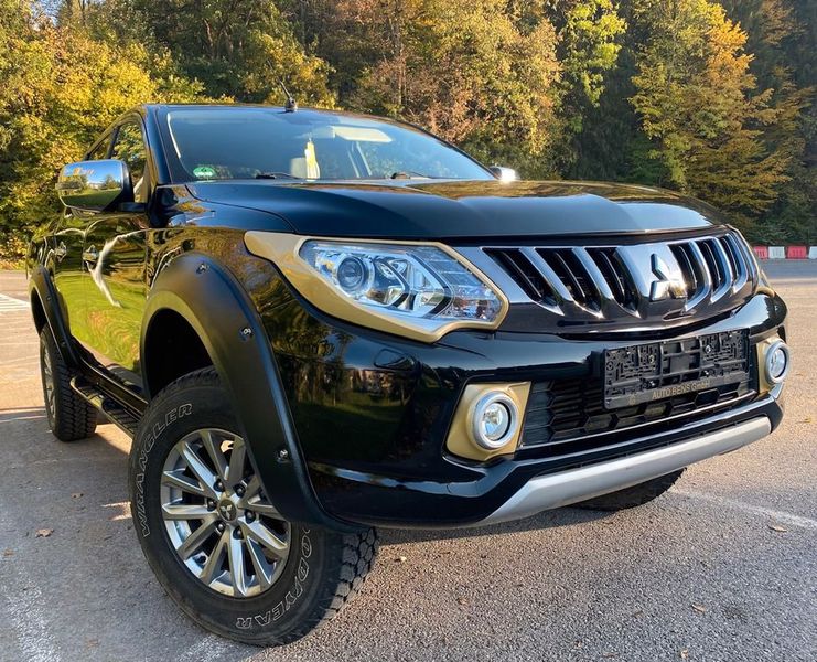 Mitsubishi L200 • 2017 • 103,600 km 2