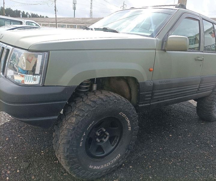 Jeep Cherokee • 1999 • 210,000 km 5