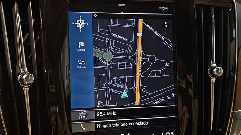 Volvo S90 • 2019 • 19,670 km 15