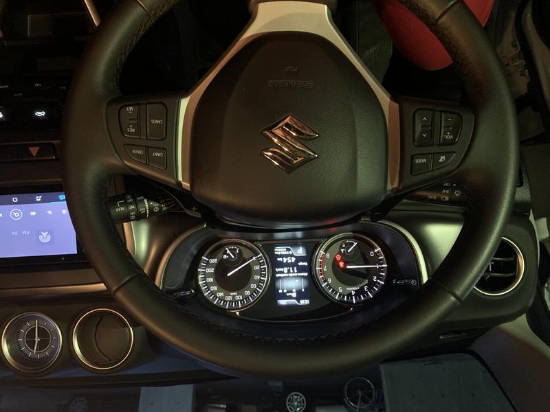 Suzuki Vitara • 2020 • 8,500 km 3