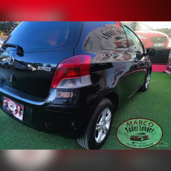 Toyota Yaris • 2010 • 210,000 km 1