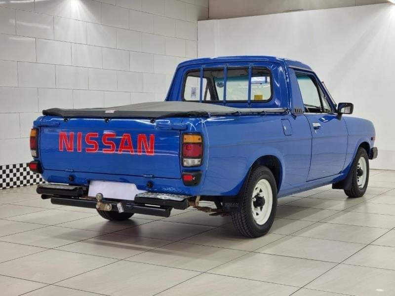 Nissan King Cab • 2004 • 77,000 km 11