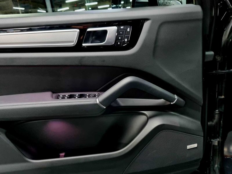 Porsche Cayenne • 2022 • 7,000 km 6