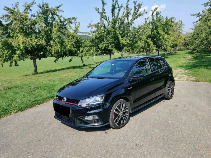 Volkswagen Polo • 2017 • 67,000 km 2