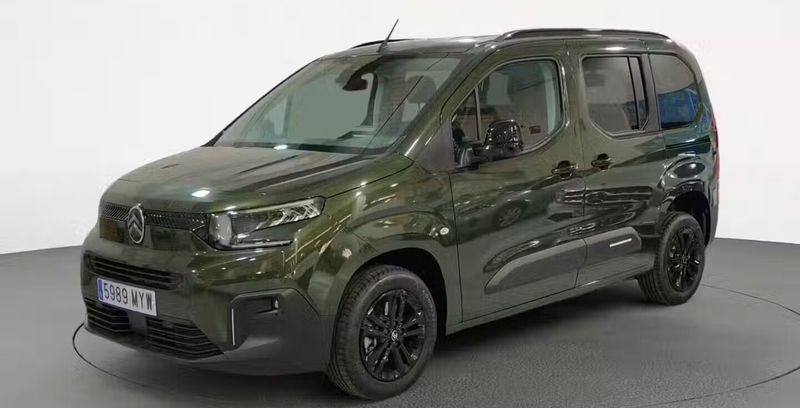 Citroën Berlingo • 2025 • 8,420 km 1