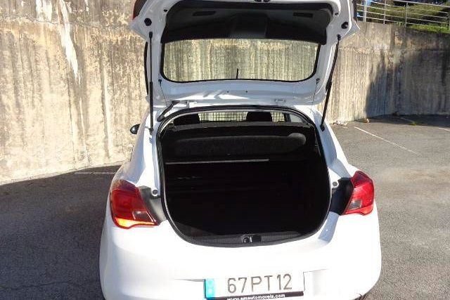 Opel Corsa • 2015 • 180,000 km 3