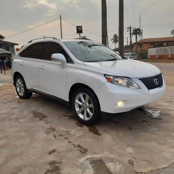 Lexus RX • 2010 • 2,150 km 1