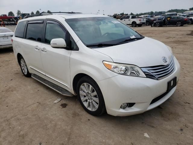 Toyota Sienna • 2013 • 10,000 mi 1