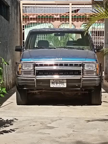 Jeep Cherokee • 1988 • 388,000 km 1