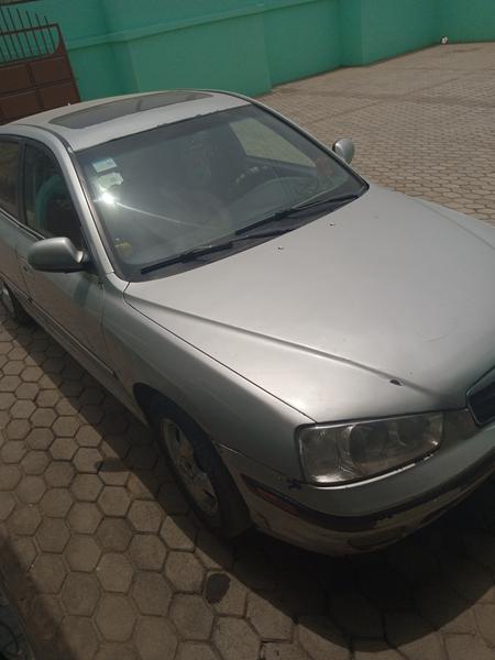Hyundai Elantra • 2002 • 175,617 km 1