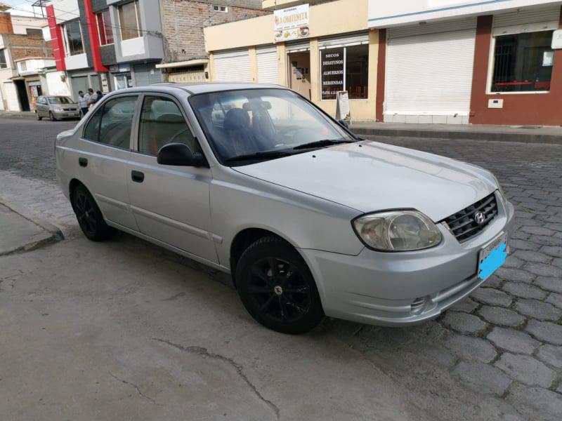 Hyundai Accent • 2005 • 999,999 km 5