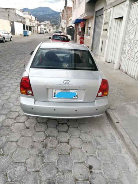 Hyundai Accent • 2005 • 999,999 km 11