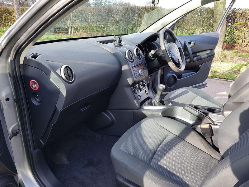 Nissan Qashqai • 2008 • 55,000 km 10