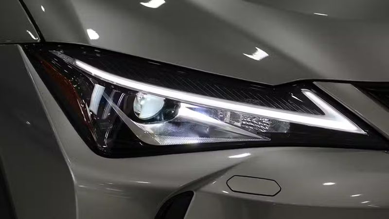 Lexus UX • 2021 • 79,916 km 13
