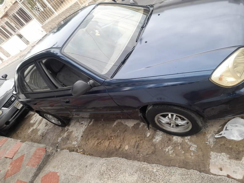 Hyundai Accent • 2005 • 18 km 4
