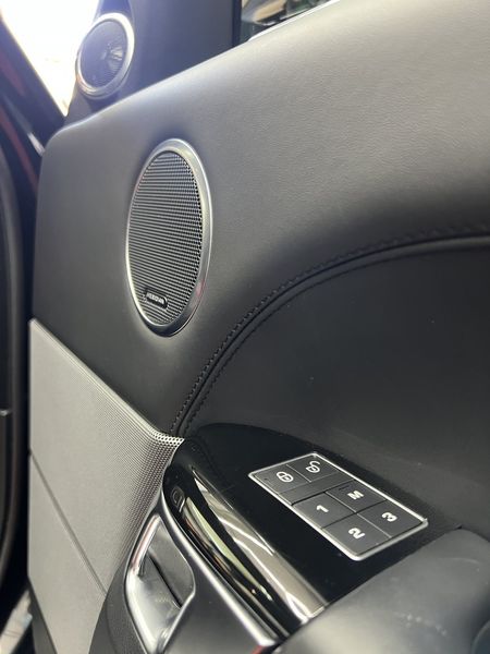 Land Rover Range Rover • 2020 • 150,000 km 6