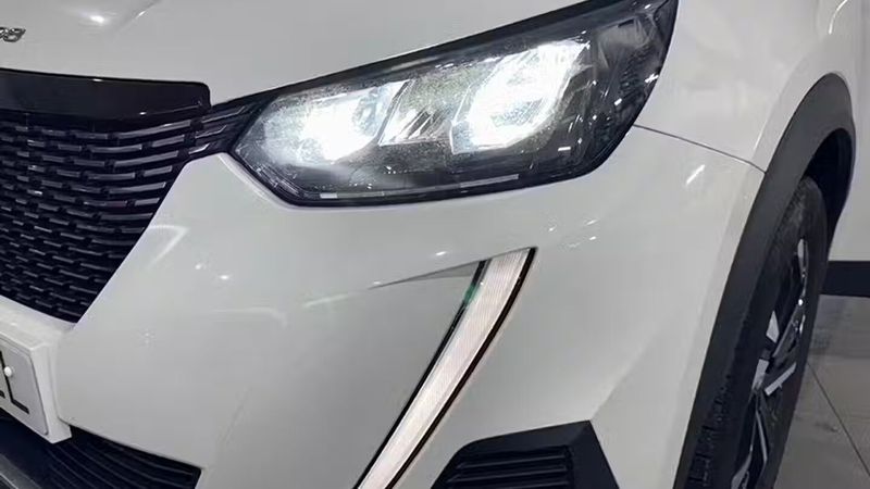 Peugeot 2008 • 2022 • 103,497 km 7
