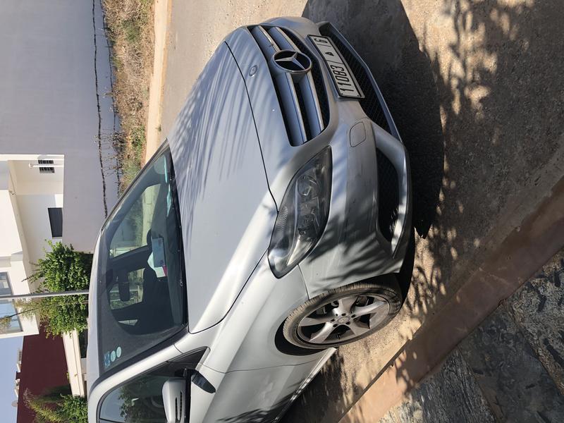 Mercedes-Benz Class B • 2013 • 160,000 km 4