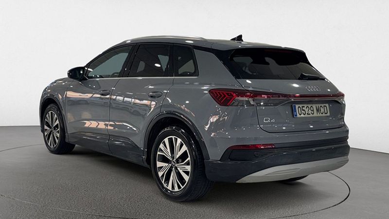 Audi e-tron • 2022 • 24,221 km 5