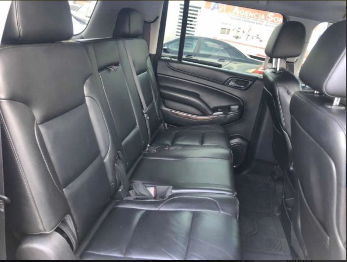 Chevrolet Suburban • 2016 • 100,000 km 8