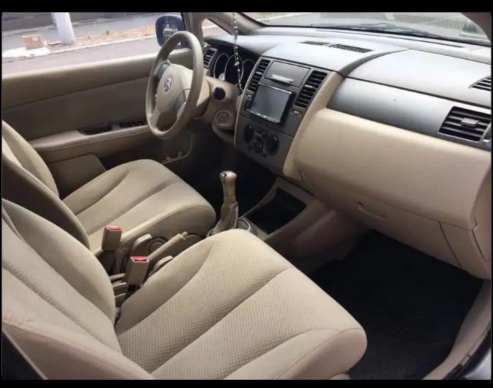 Nissan Tiida • 2011 • 187,000 km 5