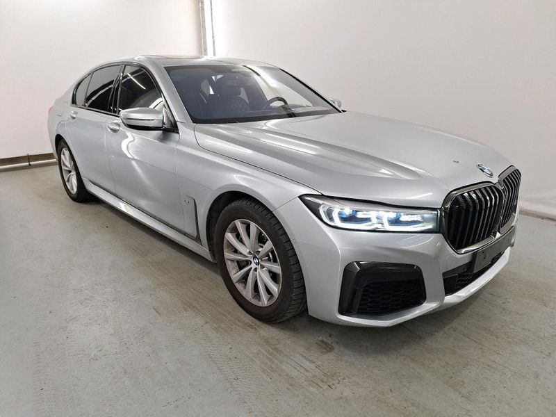 BMW 7 Series • 2020 • 136,314 km 1