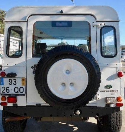 Land Rover Defender • 2000 • 190,000 km 2