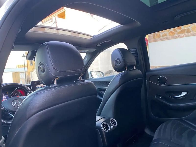 Mercedes-Benz GLC • 2018 • 119,000 km 11