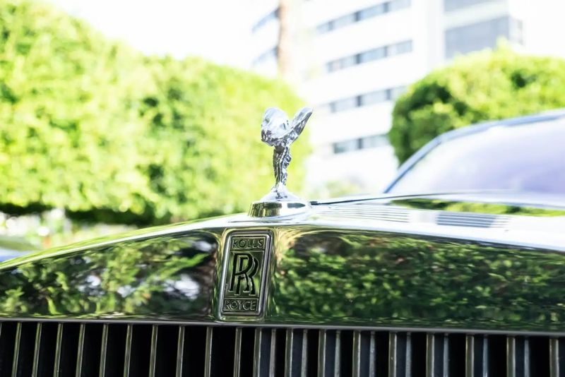 Rolls-Royce Phantom • 2011 • 75,000 km 15