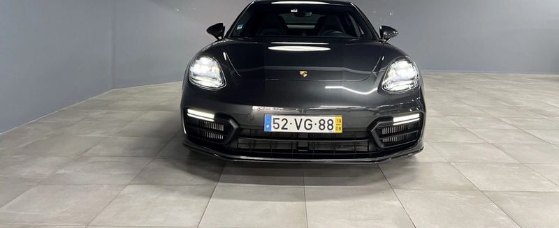 Porsche Panamera • 2018 • 40,000 km 3