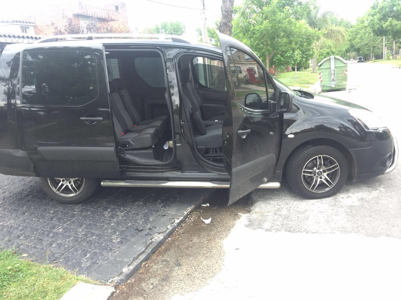 Peugeot RCZ • 2014 • 151,000 km 3