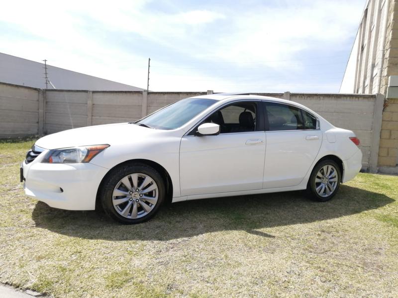 Honda Accord • 2012 • 104,662 km 9