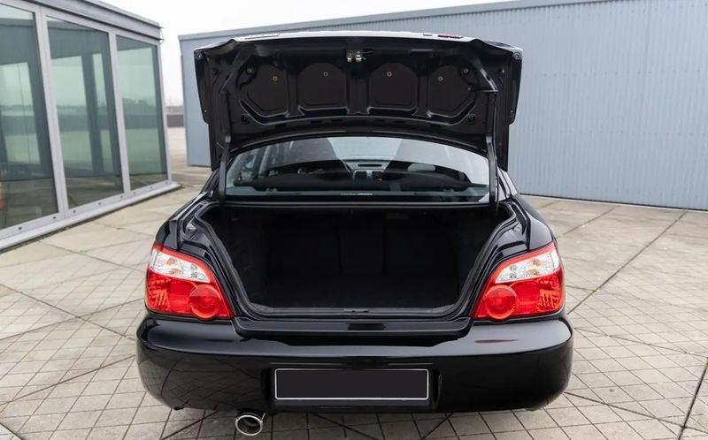 Subaru Impreza • 2005 • 63,000 km 7