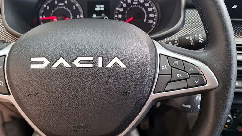 Dacia Sandero • 2024 • 921 km 17