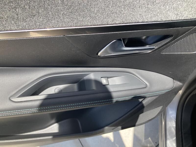 Peugeot 5008 • 2022 • 49,995 km 19