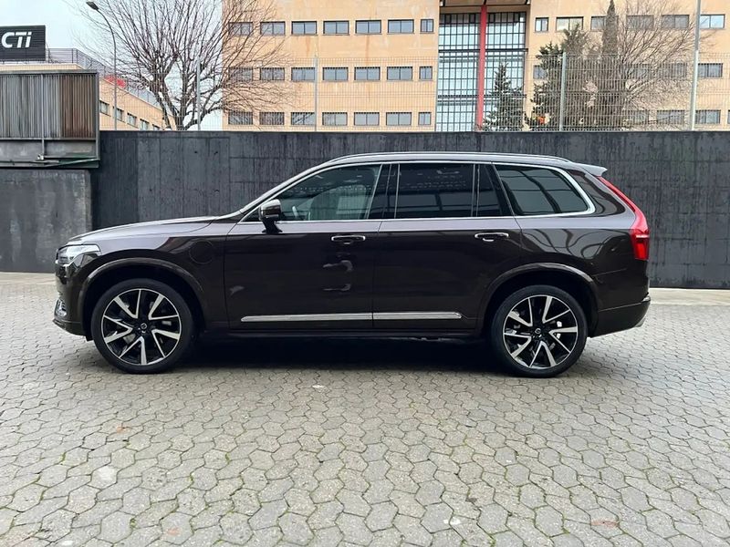 Volvo XC90 • 2020 • 28,000 km 2