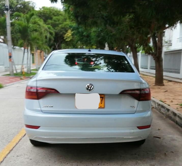 Volkswagen Jetta • 2019 • 23,100 km 1
