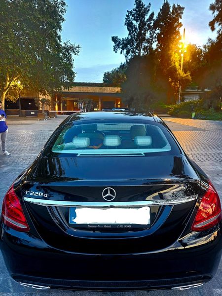 Mercedes-Benz C-Class • 2017 • 126,000 km 3